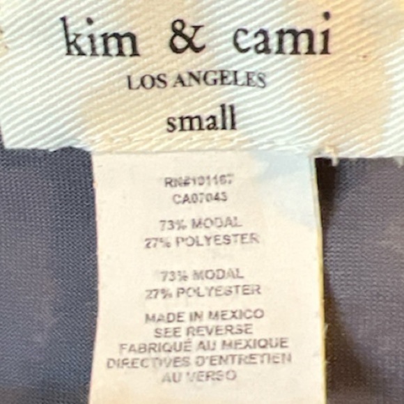 Kim & Cami 3/4 Sleeve Gray Cowl Neck Top - Size Small - Picture 4 of 4